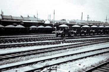 Iconographie - Wagons VB en gare