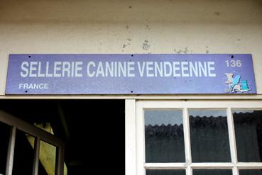 Iconographie - Sellerie Canine Vendéenne - L'enseigne