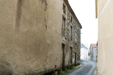 Iconographie - Maison ancienne avec appareillage de granit