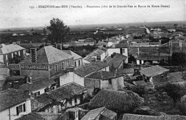 Iconographie - Panorama (côté de la Grande-Rue et route de Notre-Dame)