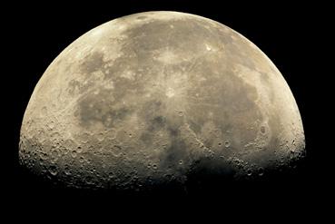 Iconographie - La surface de la Lune avec cratères et mers bien visibles