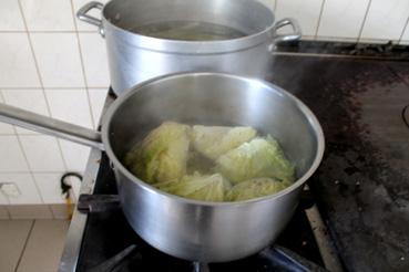 Iconographie - Cuisson du choux pour la potée, à Moulin Migné