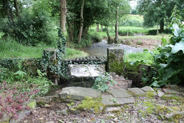 Iconographie - Moulin Migné - Aménagements pour l'eau du moulin sur le Loing