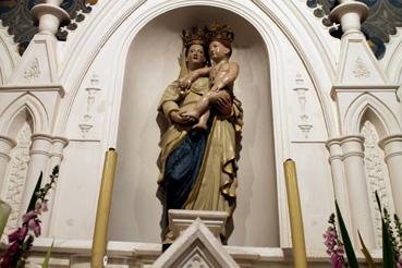 Iconographie - Maître-autel avec la statue de Notre Dame de La Brossardière