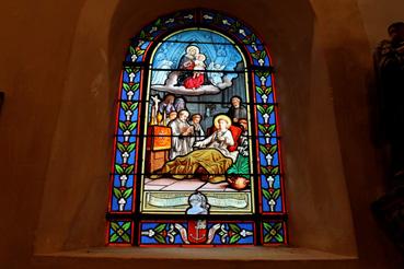 Iconographie - Vitrail de la chapelle Notre Dame de La Brossardière
