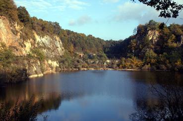 Iconographie - Le plan d'eau de l'ancienne carrière de roche quartzite