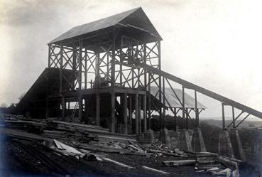 Iconographie - Construction des installations de la carrière de roche quartzite