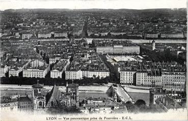 Iconographie - Vue panoramique prise de Fourvière