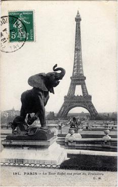 Iconographie - La Tour Eiffel vue prise du Trocadéro