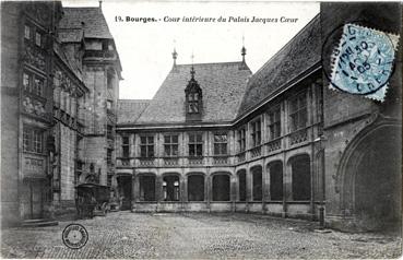 Iconographie - Cours intérieure du palais Jacques Coeur