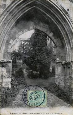 Iconographie - Entrée des ruines de l'église Toussaint