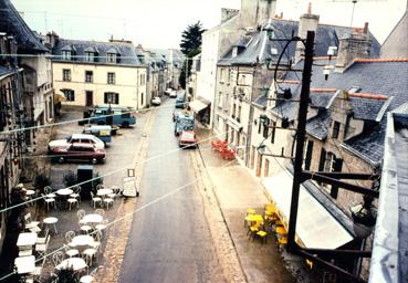 Iconographie - Potence pour l'électricité place Saint-Guénolé