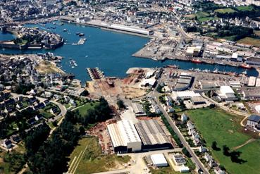 Iconographie - Aménagement du port pour les travaux sur les bateaux, le Slipway