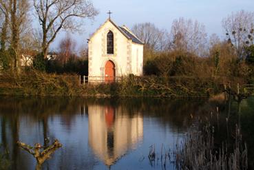 Iconographie - Chapelle Notre-Dame de la Salette construite en 1885