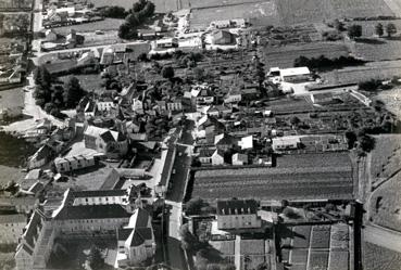 Iconographie - Le bourg, vue aérienne