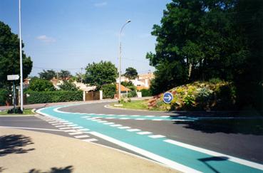 Iconographie - Pistes cyclables - Rond-point du Golf, avenue des Maraîchins