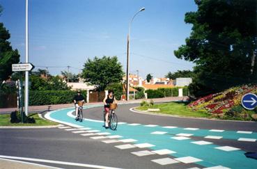 Iconographie - Pistes cyclables - Rond-point du Golf, avenue des Maraîchins