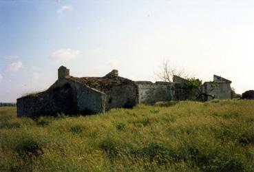 Iconographie - Ruines de La Joue - Les logements et le four à pain