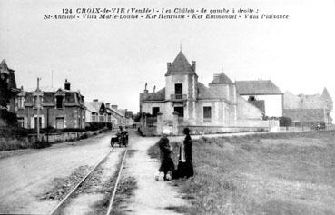 Iconographie - Les chalets de gauche à droite