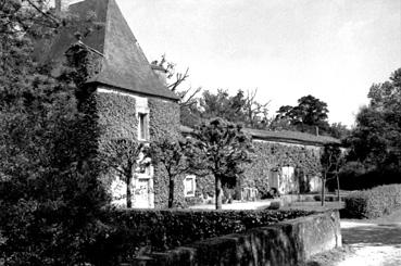 Iconographie - Le pavillon du XVIIIe siècle de Bois Cholet