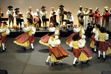 Iconographie - Les Joyeux Vendéens dansent la mazurka