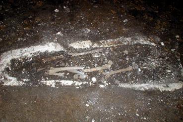 Iconographie - Sarcophage trouvé dans l'église Saint-Benoît