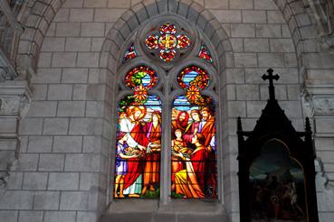 Iconographie - Eglise Saint-Benoît - Vitrail : Scènes de la vie du Christ