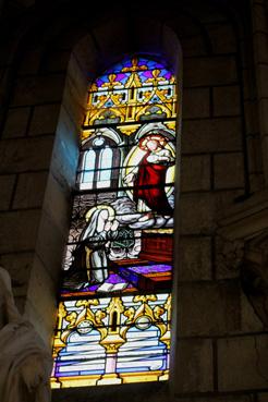 Iconographie - Eglise Saint-Benoît - Vitrail : Scène de guerre 1914-18