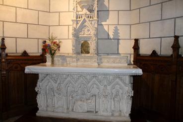 Iconographie - Eglise Saint-Benoît - L'autel d'une chapelle