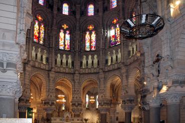 Iconographie - Eglise Saint-Benoît - Le choeur et le déambulatoire