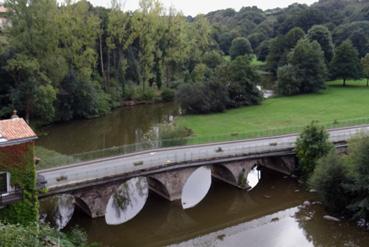 Iconographie - Le pont sur la Sèvre Nantaise