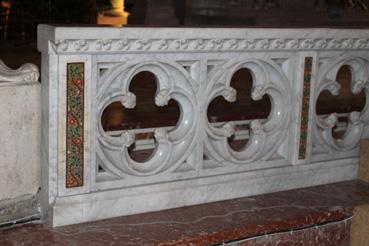 Iconographie - Détail de la sainte table de l'église Saint Benoît