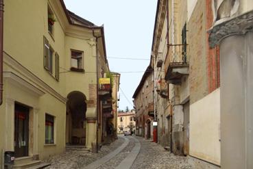 Iconographie - Avigliana - Rue entre l'église et la grande place