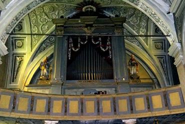 Iconographie - Avigliana - L'orgue de l'église San Giovanni (XIIIe siècle)