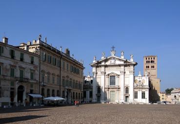 Iconographie - Mantoue - Piazza Sordello, la cathédrale de Saint-Pierre Apôtre