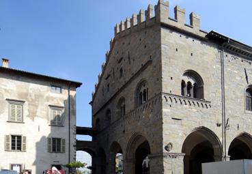 Iconographie - Bergamo - Le duomo, le della Ragione Palazzo