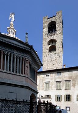 Iconographie - Bergamo - Le duomo, le clocher et le baptistère