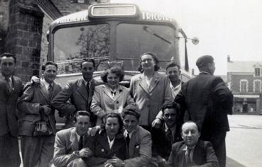 Iconographie - Groupe de Mallièvre, place de l'Eglise