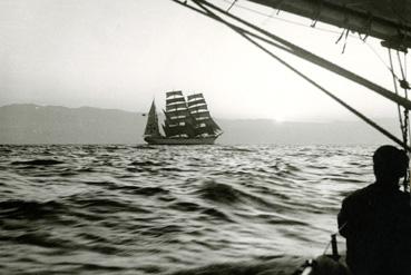 Iconographie - Trois mâts barque sous voiles