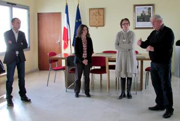 Iconographie - Réception de Paola Luna par Madame le maire, Rosiane Godefroy