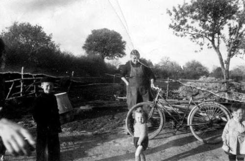 Iconographie - Femme au vélo