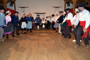 Iconographie - Tap Dou Païe en spectacle au Vasais - Branle de Noirmoutier