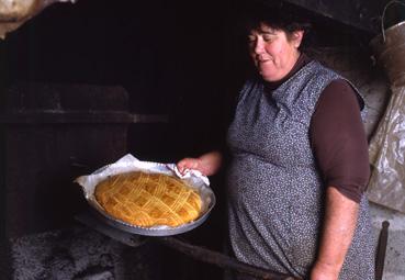 Iconographie - Rosella Raffin cuisant une échaudisse