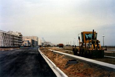 Iconographie - Front de mer : travaux entre l'avenue de la Mer et l'avenue de la Forêt