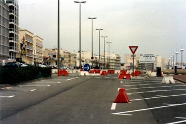 Iconographie - Front de mer : travaux entre l'avenue de la Mer et l'avenue de la Forêt