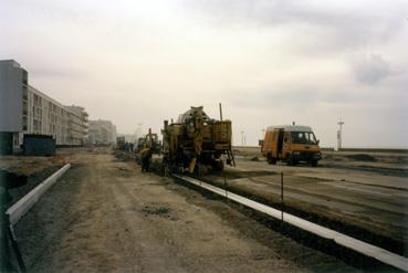 Iconographie - Front de mer : travaux entre l'avenue de la Mer et l'avenue de la Forêt