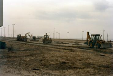 Iconographie - Front de mer : travaux entre l'avenue de la Mer et l'avenue de la Forêt