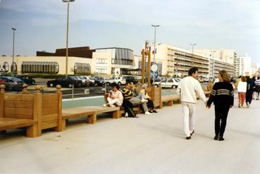 Iconographie - Front de mer après réhabilitation : 1ère tranche entre le palais des Congrès et la rue Lepère