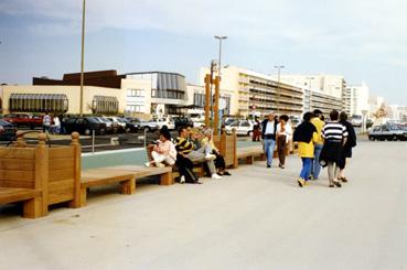 Iconographie - Front de mer après réhabilitation : 1ère tranche entre le palais des Congrès et la rue Lepère