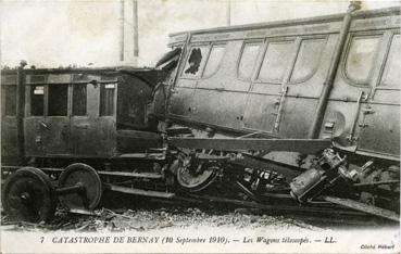 Iconographie - Catastrophe de Bernay (10 septembre 1910) - Les wagons télescopés